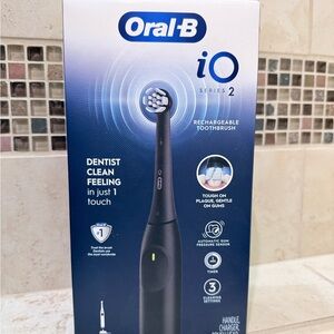 Oral-B iO Series 2 Black Rechargeable Toothbrush